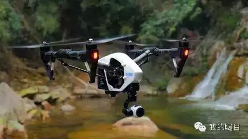 無人機