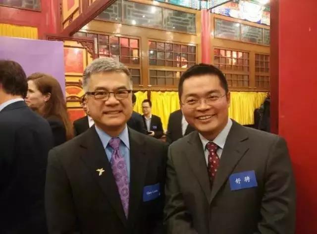 舒騁與華盛頓州前州長、原美國駐華大使駱家輝在GIX晚宴